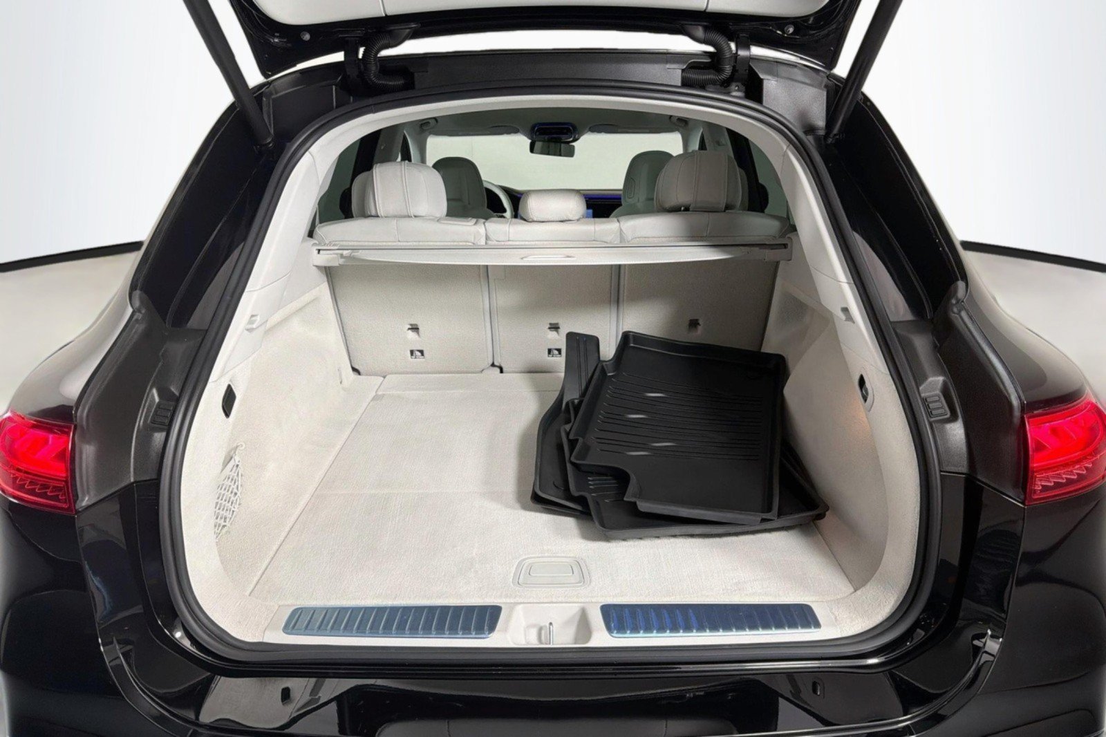 Certified 2023 Mercedes-Benz EQS 580 4MATIC SUV image 25