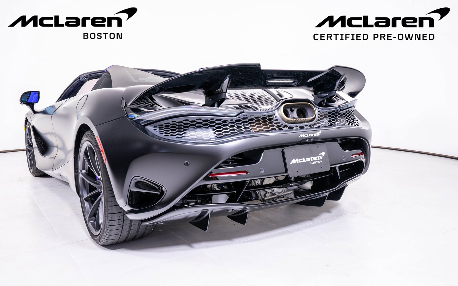 Used 2024 McLaren 750S Spider image 13