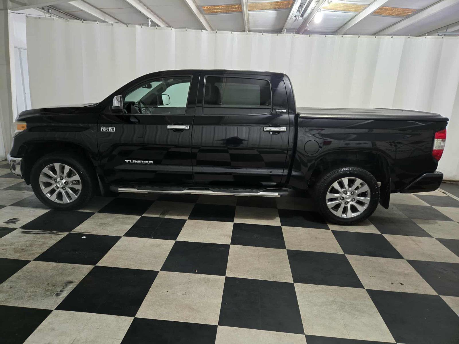 Used 2014 Toyota Tundra Limited w/ Limited Premium Package image 8