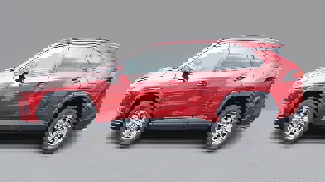 Used 2023 Toyota RAV4 XLE image 8