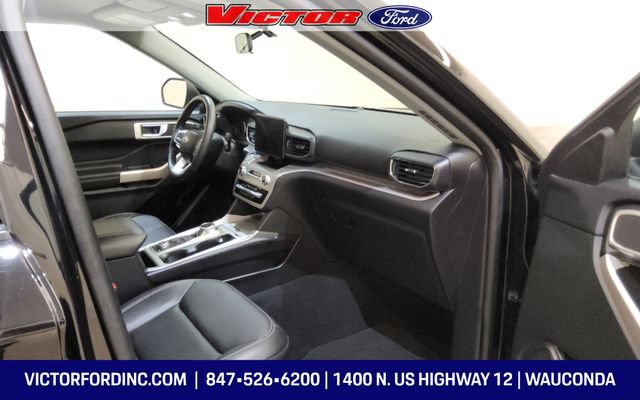 Used 2023 Ford Explorer XLT w/ Equipment Group 202A AWD/4WD image 14