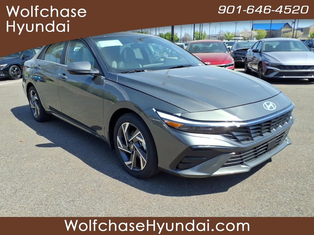 New 2026 Hyundai Elantra Limited FWD image 7