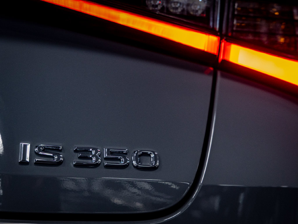 Used 2025 Lexus IS 350 F Sport RWD image 25