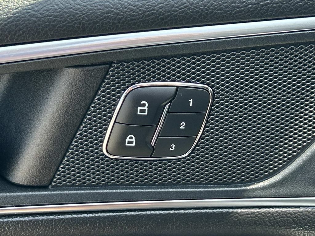 Used 2018 Ford Edge Sport w/ Equipment Group 401A AWD/4WD image 31