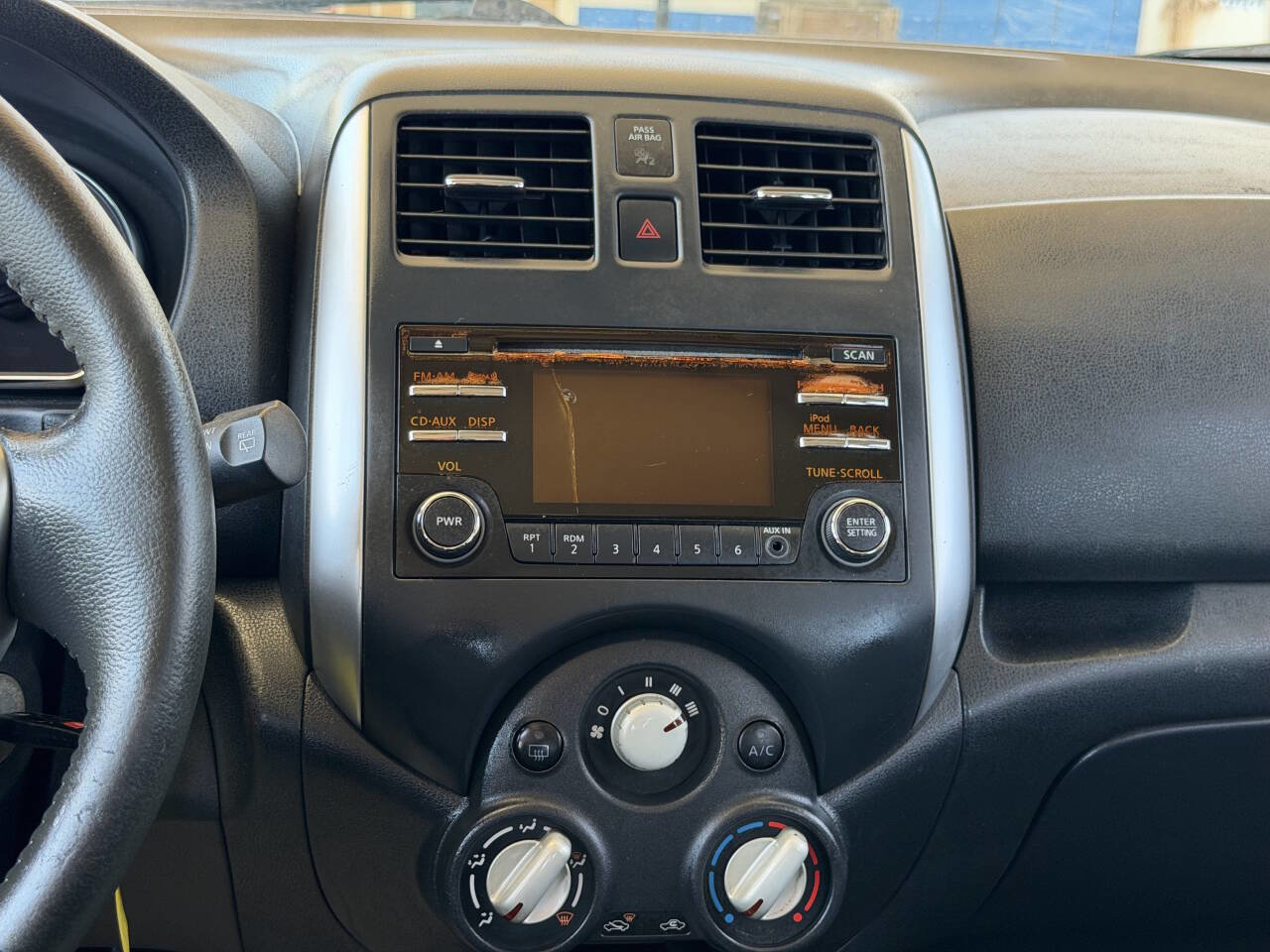 Used 2014 Nissan Versa Note SV w/ Convenience Package FWD image 13