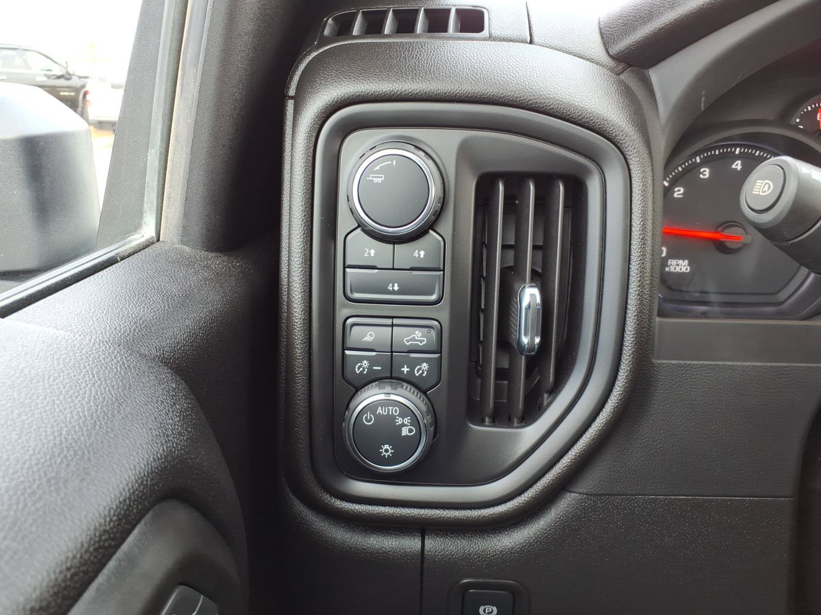 Used 2025 Chevrolet Silverado 2500 W/T w/ WT Convenience Package AWD/4WD image 14