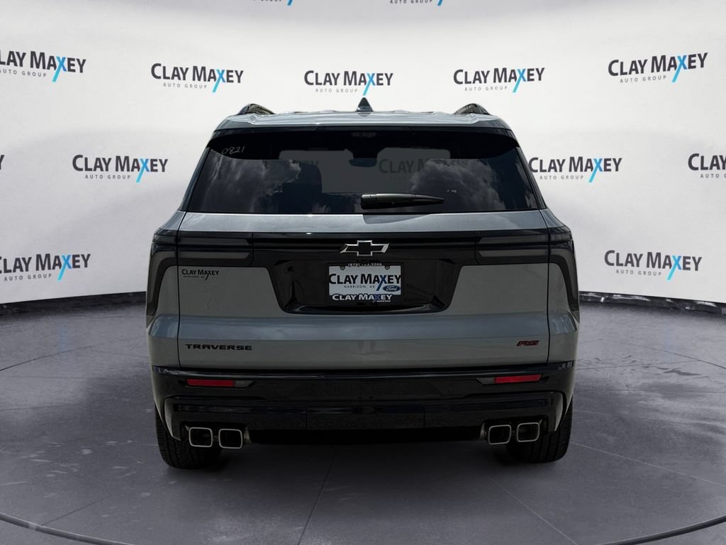 Used 2026 Chevrolet Traverse RS FWD image 4