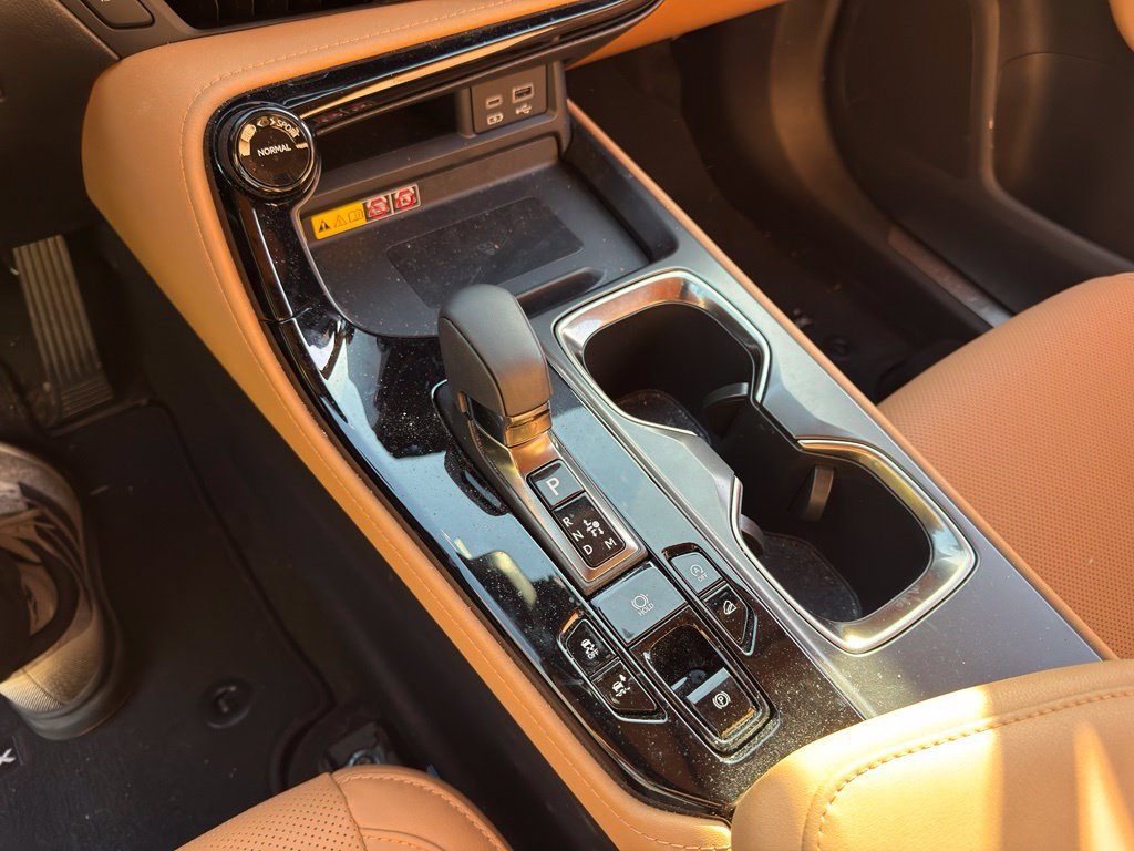 Used 2024 Lexus NX 350 AWD w/ Vision Package image 10