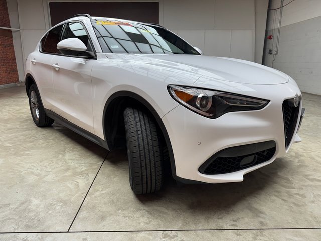 Used 2022 Alfa Romeo Stelvio Sprint image 7