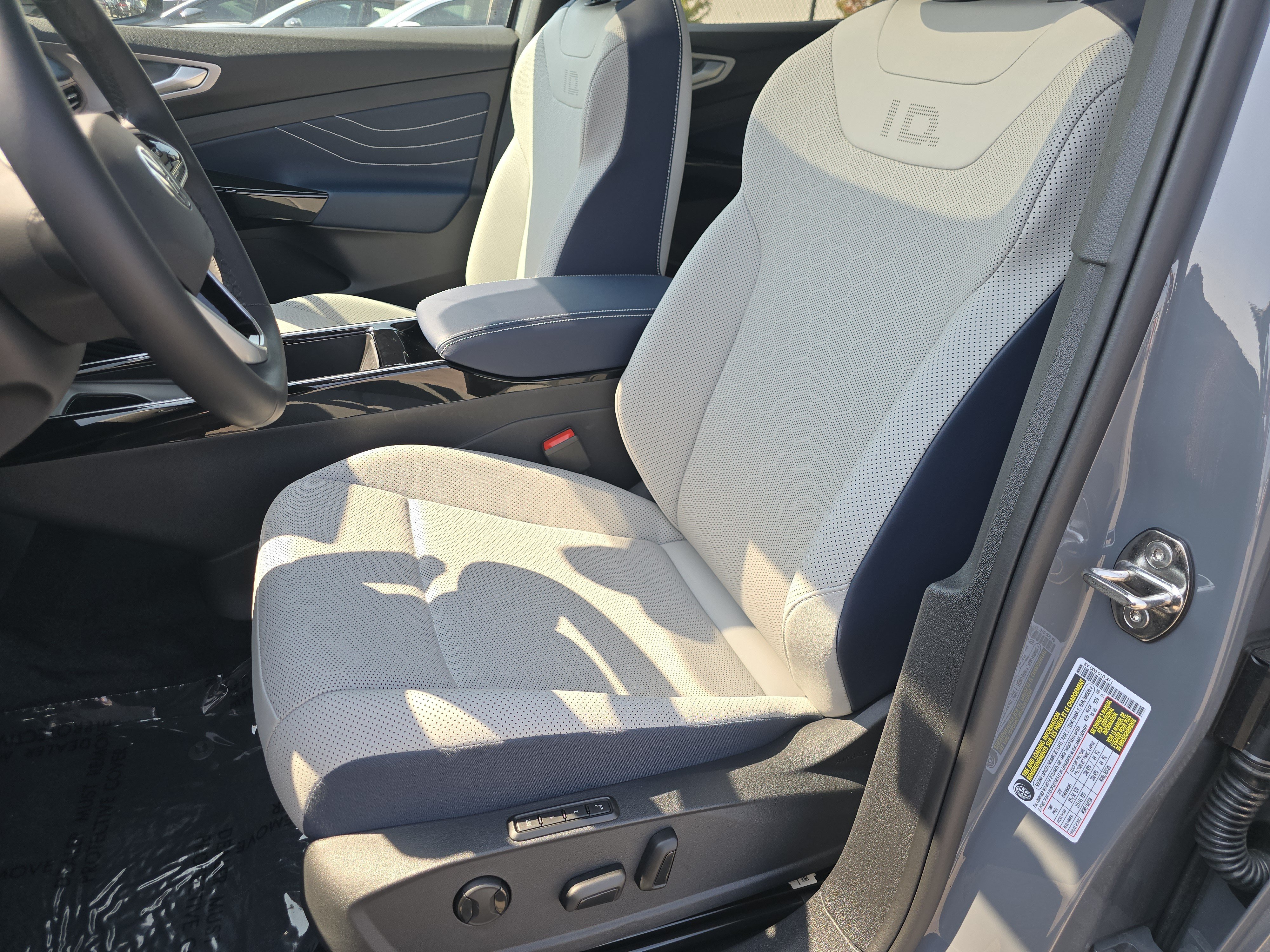 New 2026 Volkswagen ID.4 Pro S AWD/4WD image 22