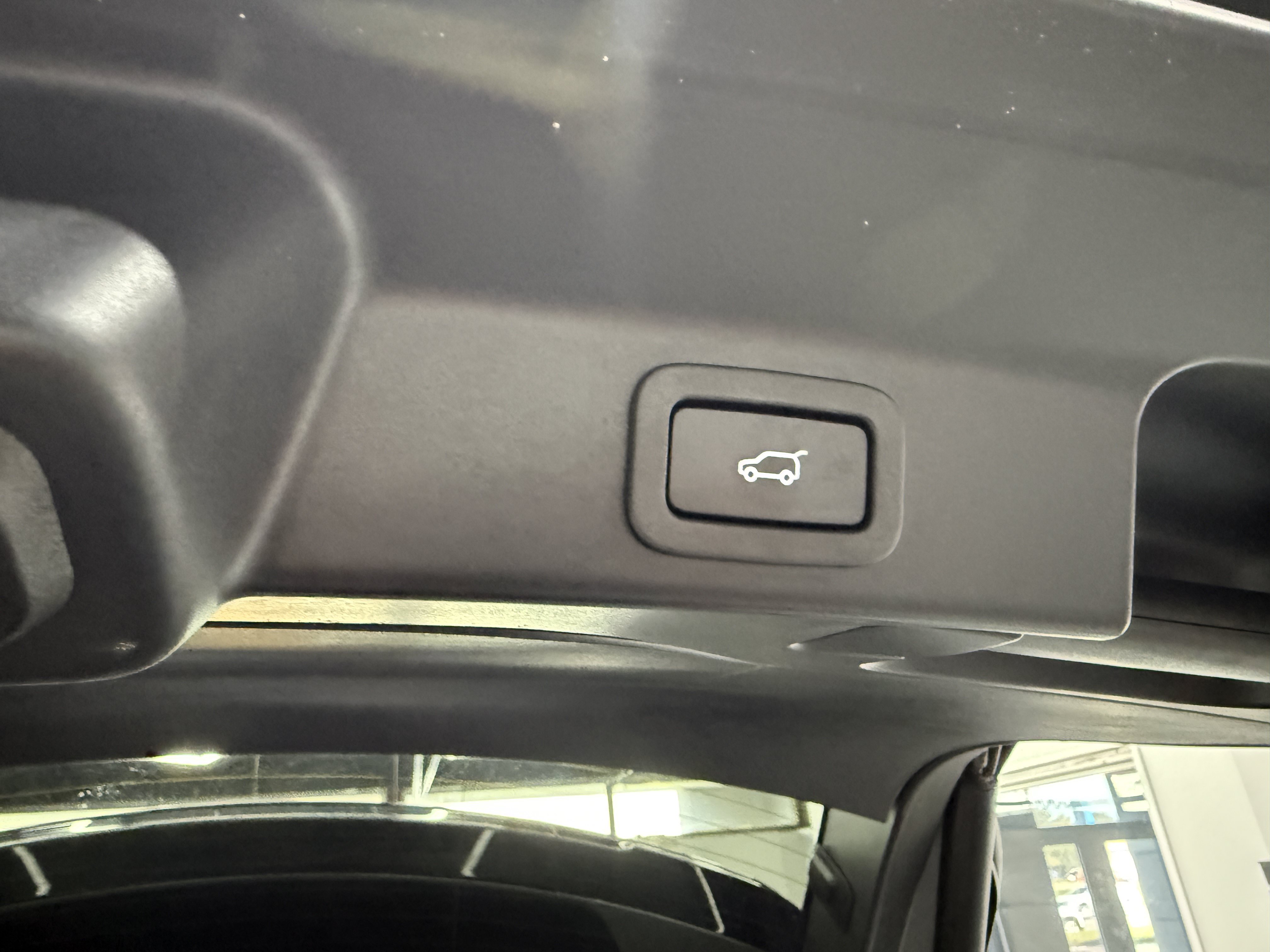 Used 2020 Jaguar F-PACE Prestige AWD/4WD image 24