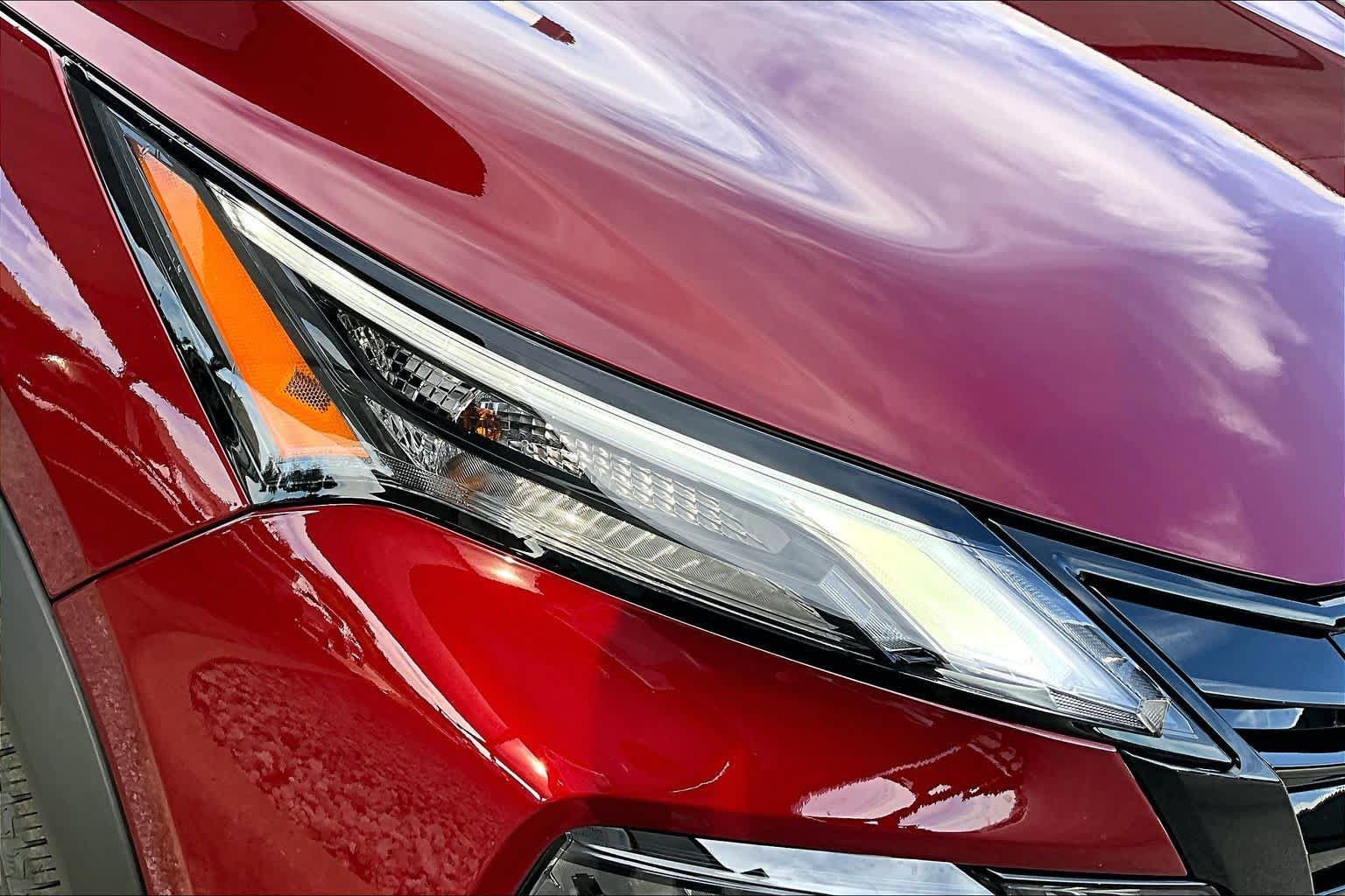 New 2027 Nissan Rogue Dark Armor FWD image 18