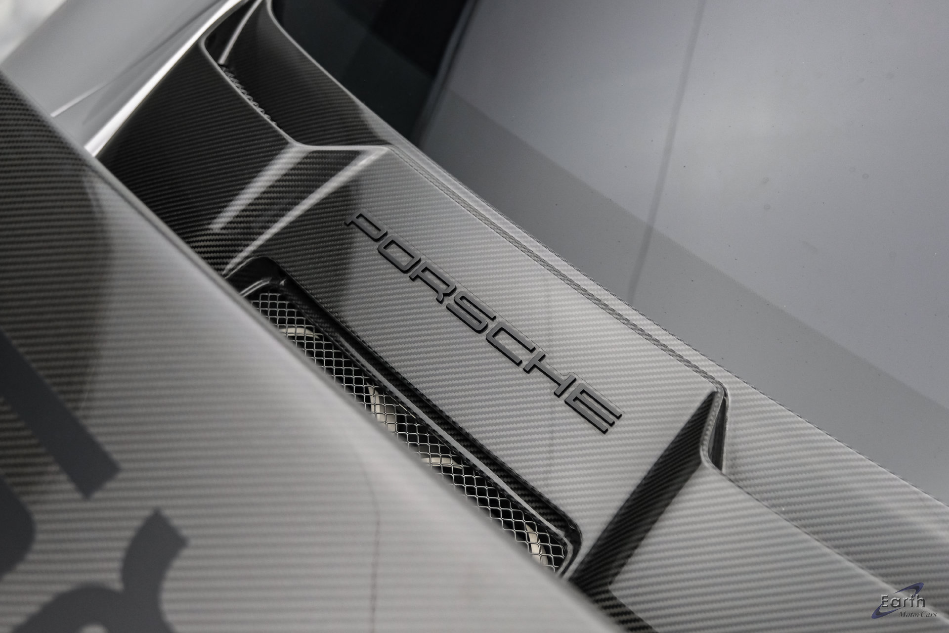 Used 2018 Porsche 911 GT2 RS RWD image 19