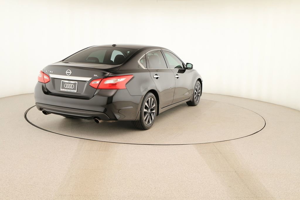 Used 2017 Nissan Altima 2.5 SL w/ 2.5 Technology Package image 6