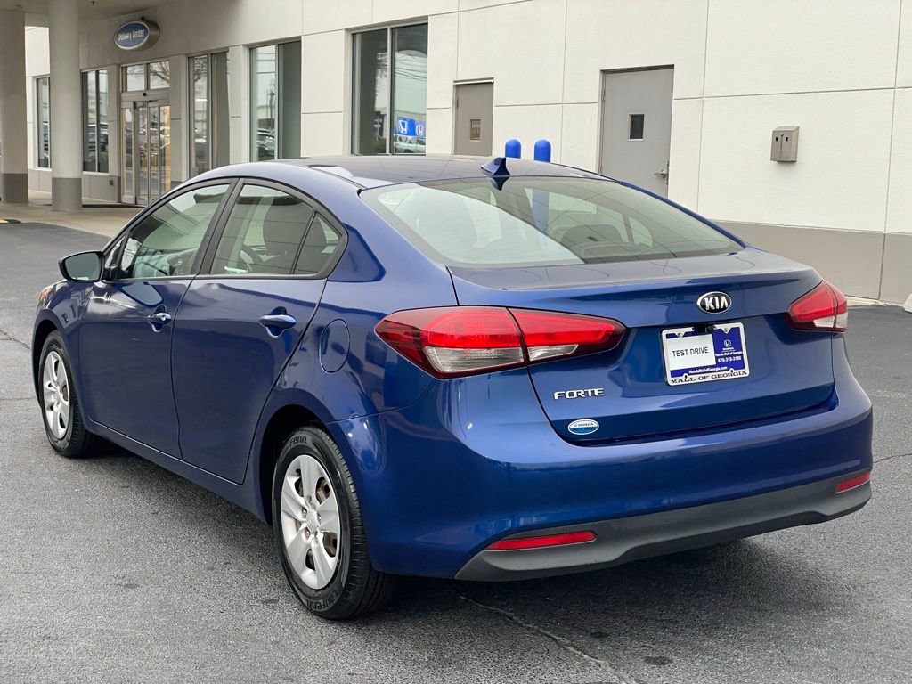 Used 2017 Kia Forte LX image 4