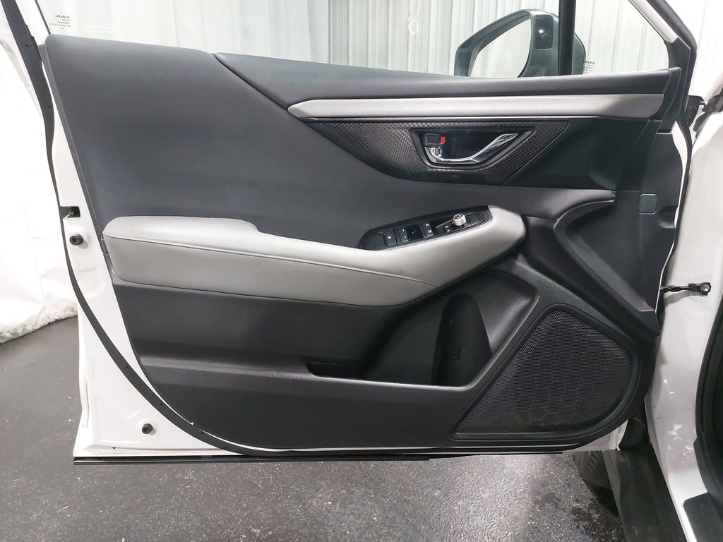Used 2023 Subaru Outback Premium image 28