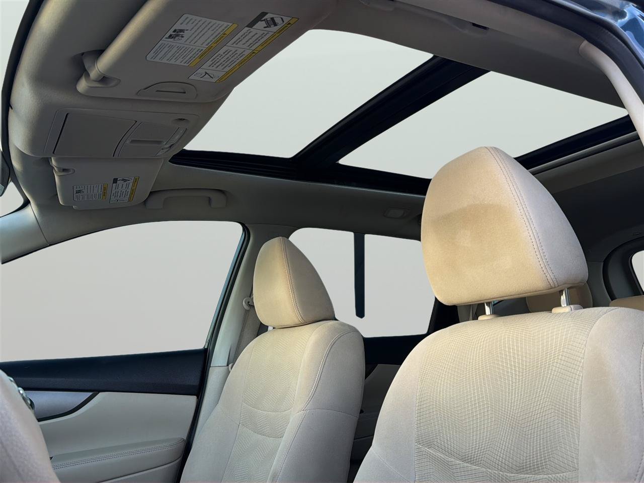 Used 2014 Nissan Rogue SV w/ SV Moonroof Package AWD/4WD image 14