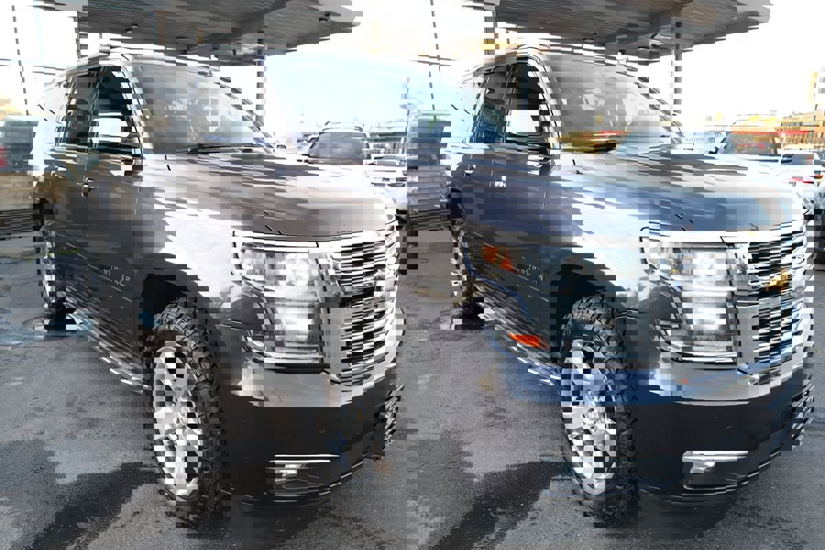 Used 2018 Chevrolet Suburban Premier image 43