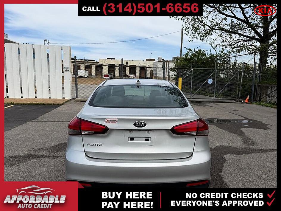 Used 2018 Kia Forte LX w/ LX Popular Package FWD image 4