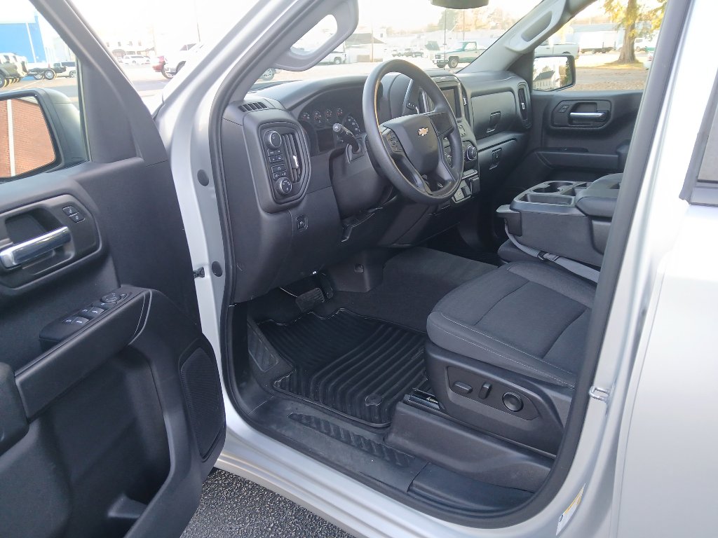Used 2022 Chevrolet Silverado 1500 Custom image 8