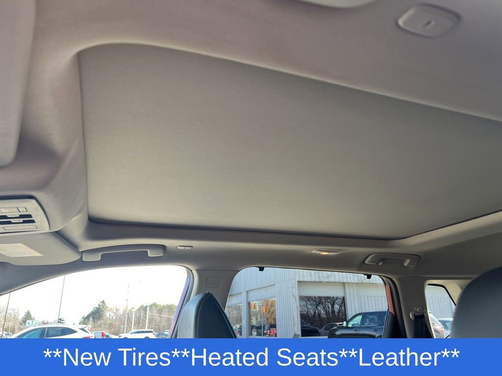 Used 2023 Nissan Rogue SL w/ SL Premium Package image 30