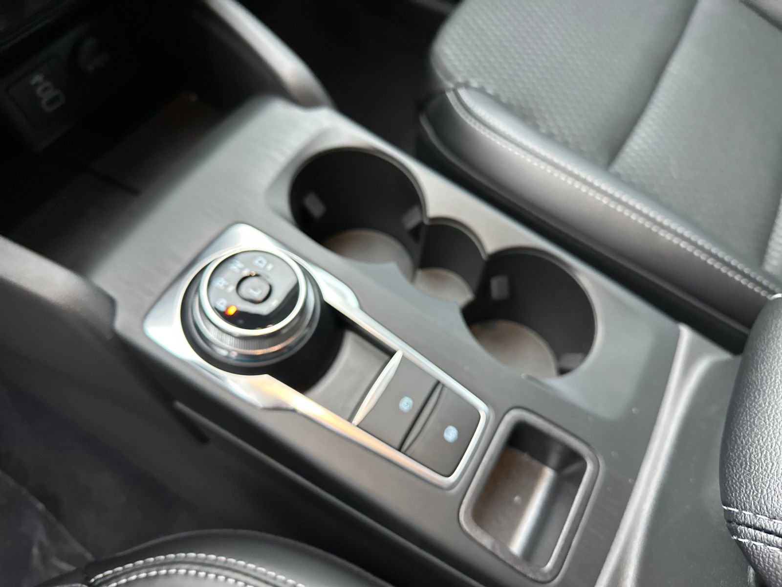 New 2026 Ford Escape SE FWD image 23