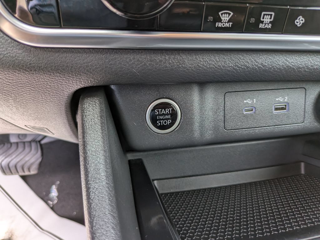 Used 2021 Nissan Rogue SV FWD image 25