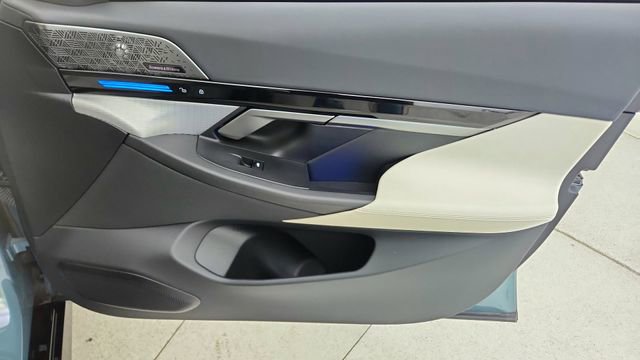 Used 2024 BMW 530i image 24