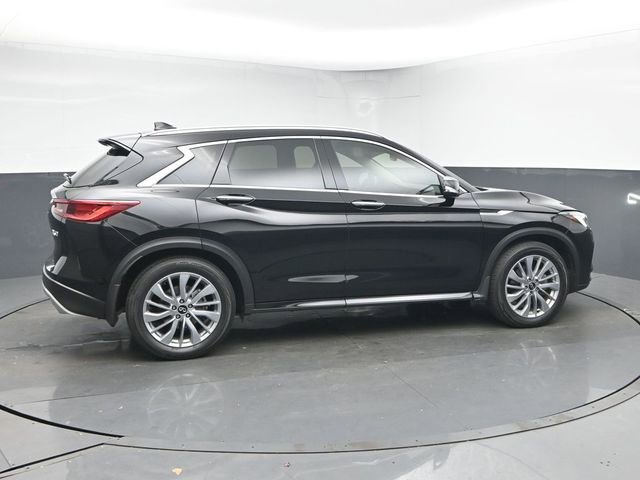 Used 2023 INFINITI QX50 Luxe image 9