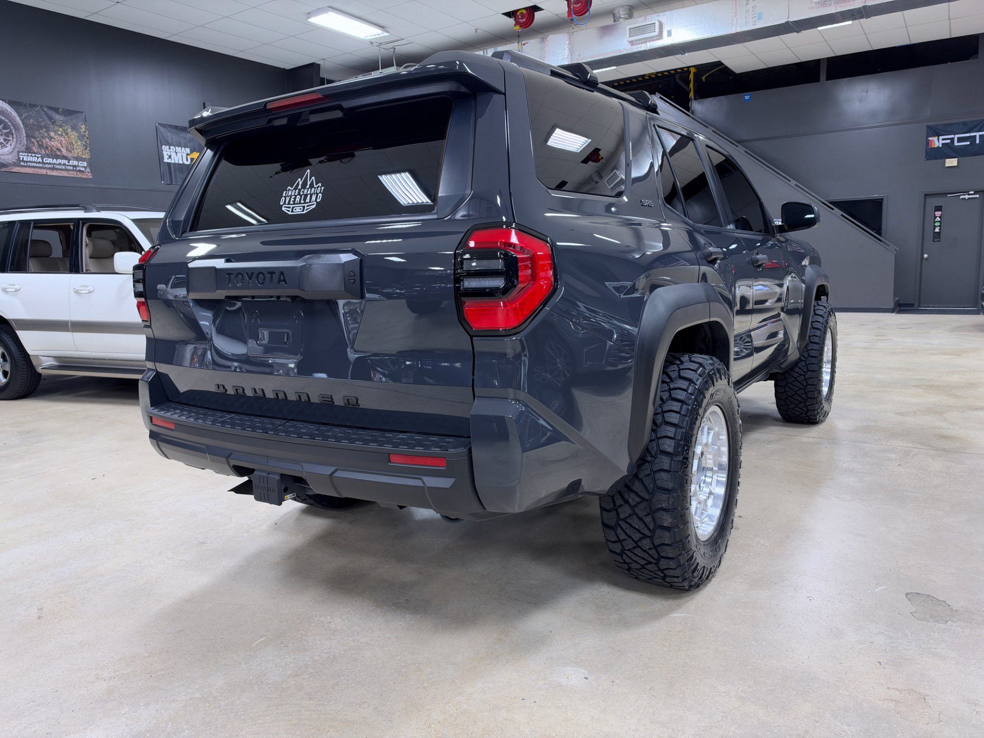 Used 2026 Toyota 4Runner SR5 AWD/4WD image 4
