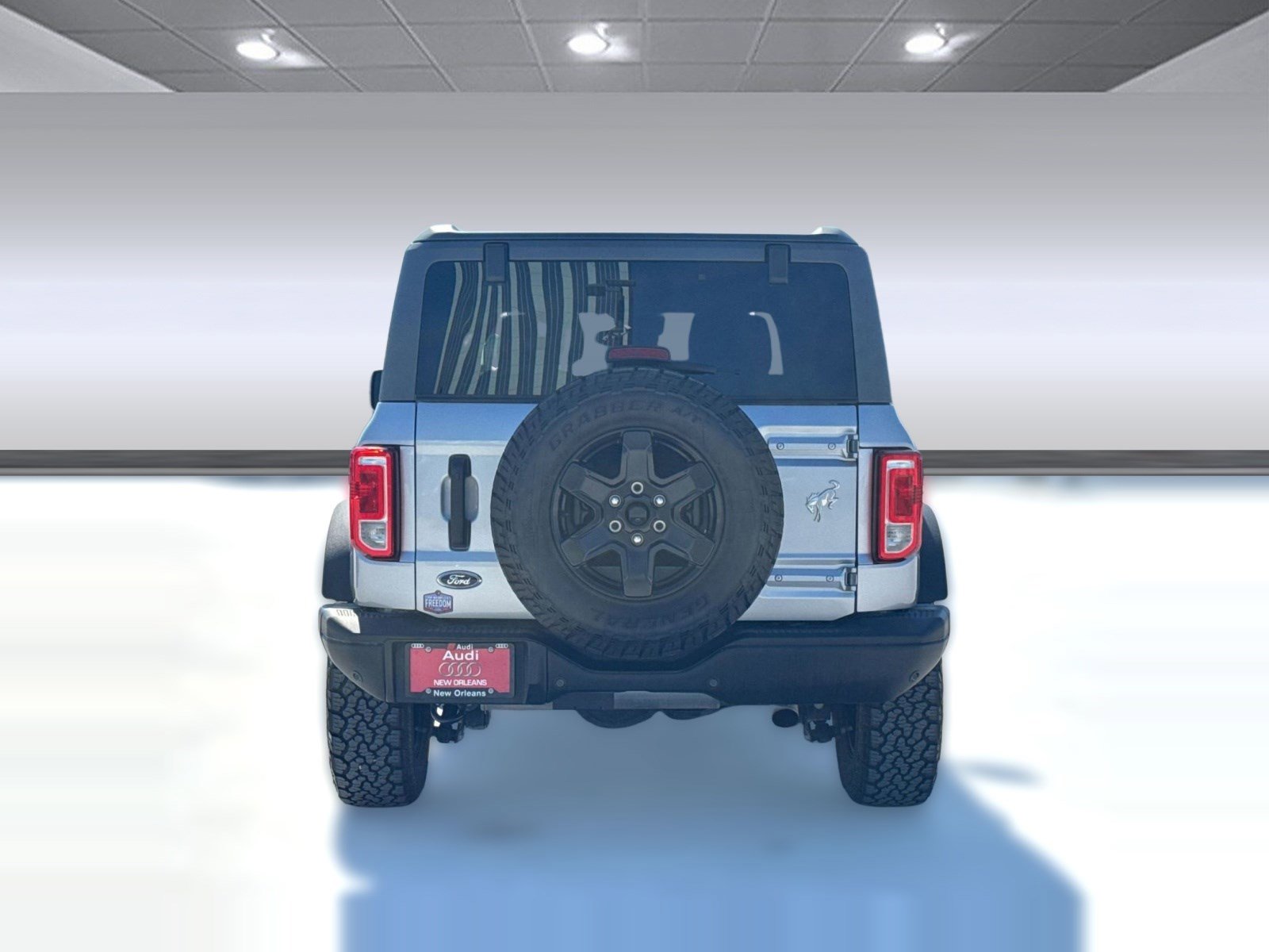 Used 2024 Ford Bronco Black Diamond image 10