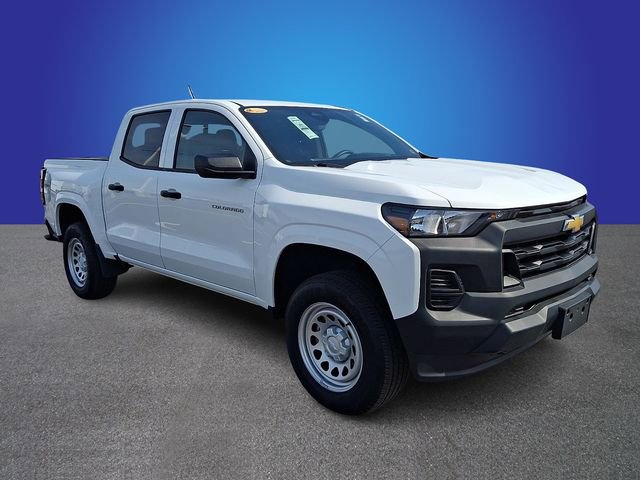 Used 2025 Chevrolet Colorado W/T w/ Advanced Trailering Package image 3