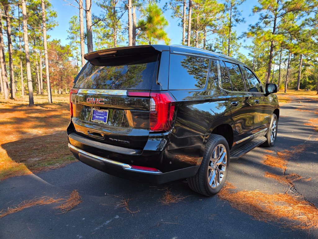 Used 2026 GMC Yukon Elevation w/ Elevation Premium Package RWD image 5