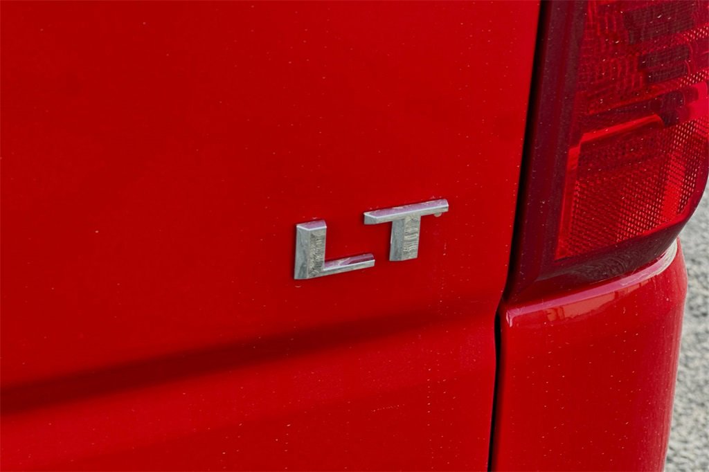 New 2025 Chevrolet Silverado 1500 LT w/ LPO, Dark Essentials Package image 26