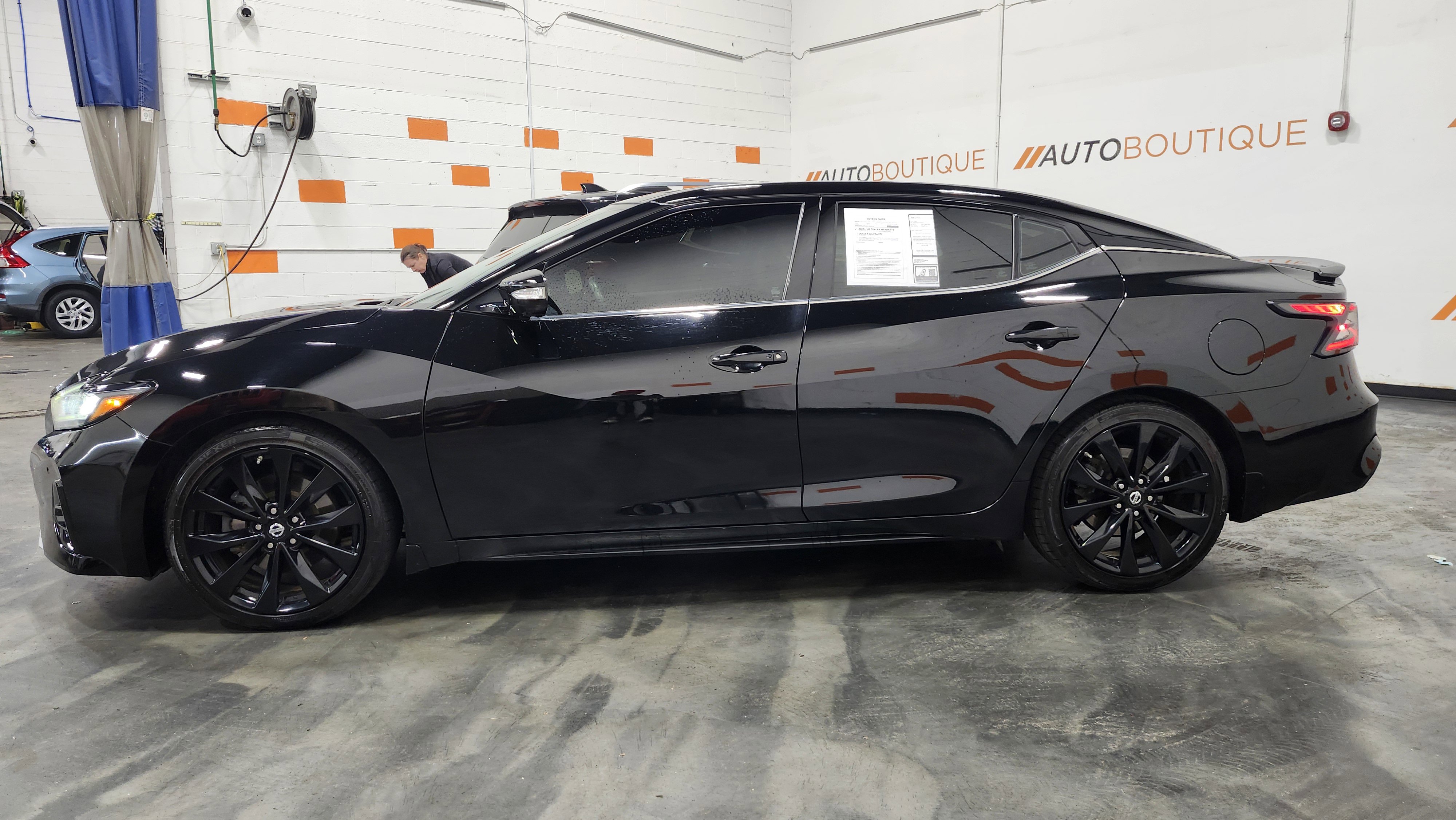 Used 2019 Nissan Maxima SR w/ Premium Package image 16