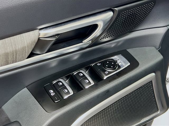 Certified 2025 Kia Telluride EX w/ EX Captain's Chair Package FWD image 18