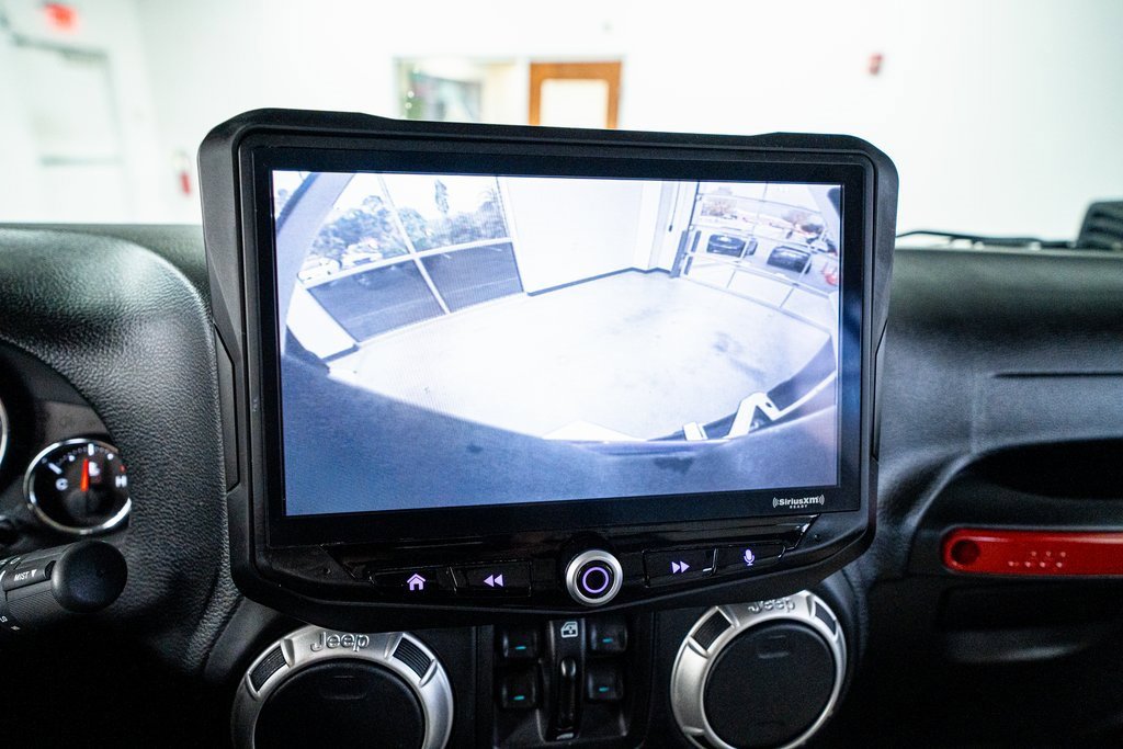 Used 2018 Jeep Wrangler Unlimited Sahara image 44