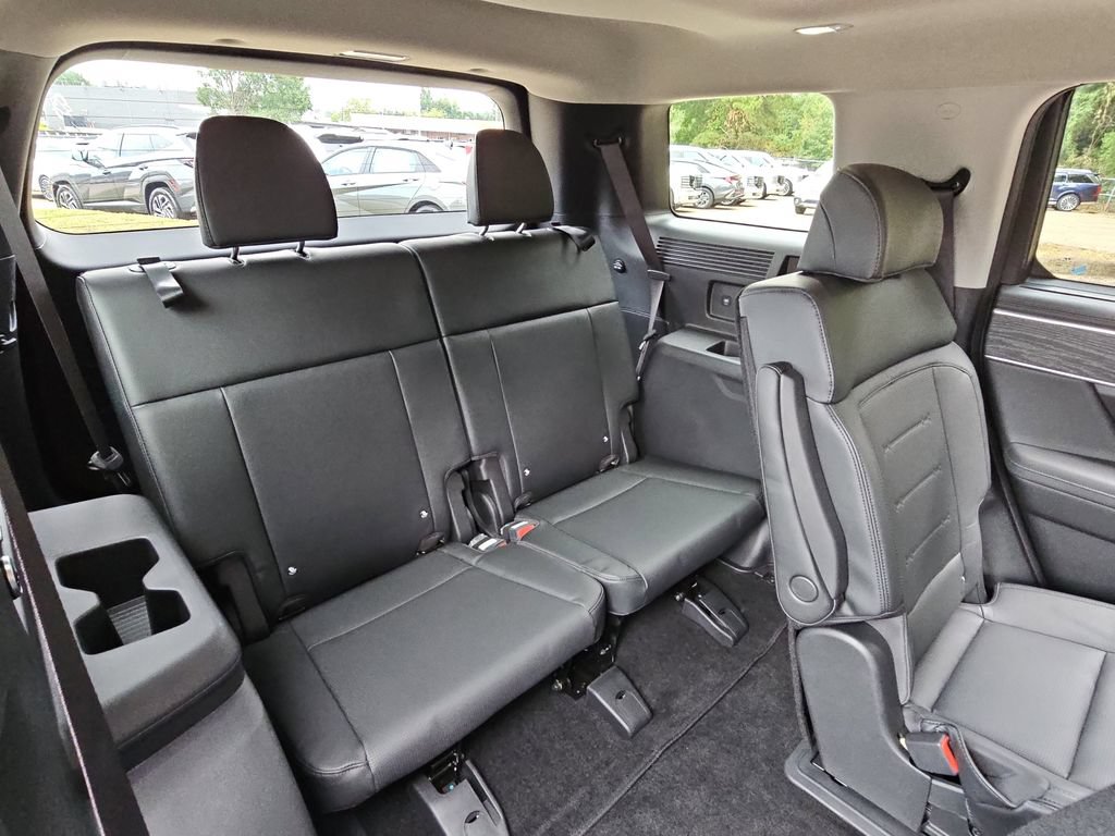 New 2026 Hyundai Santa Fe Limited FWD image 12