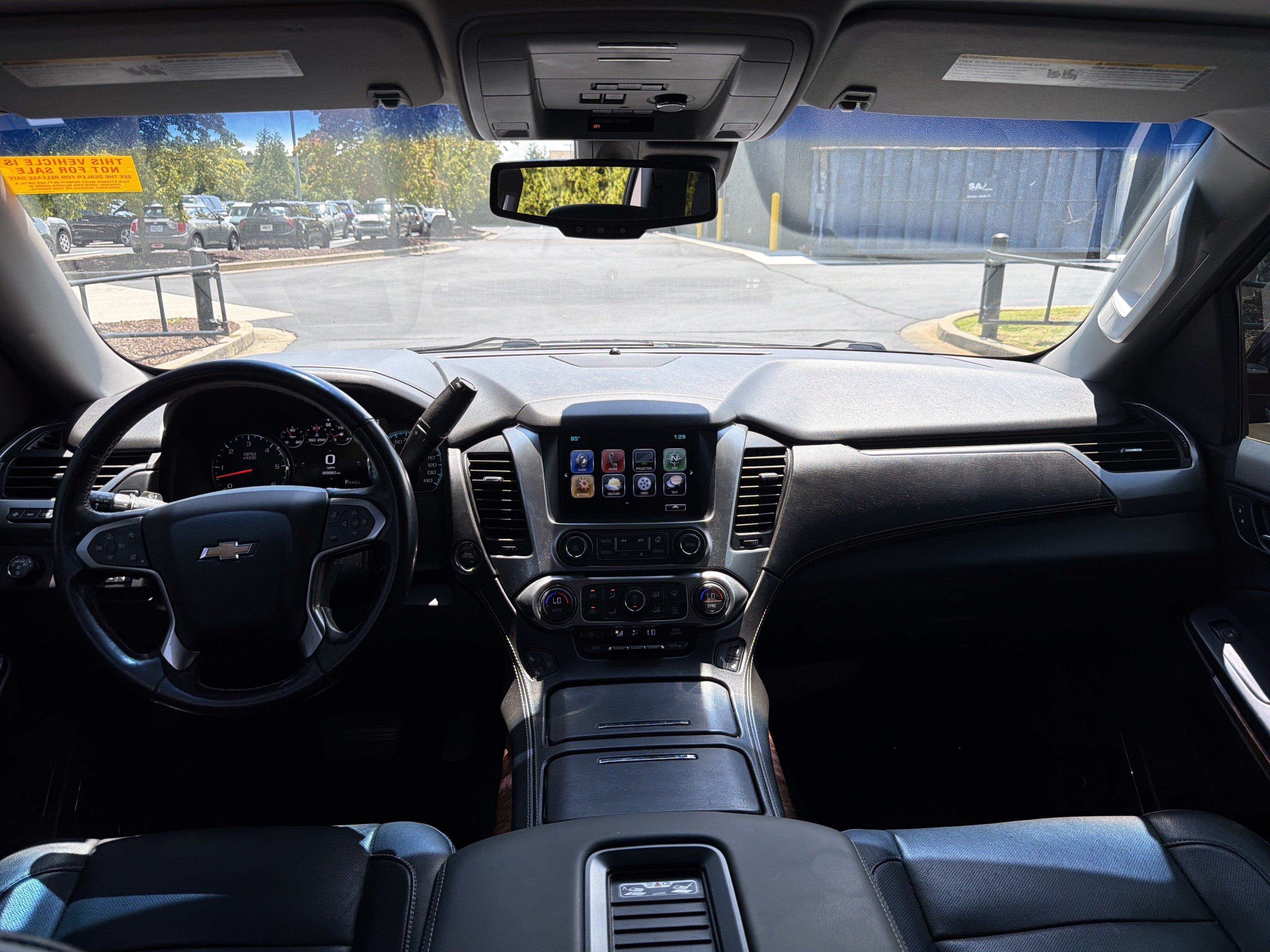 Used 2019 Chevrolet Suburban Premier AWD/4WD image 22