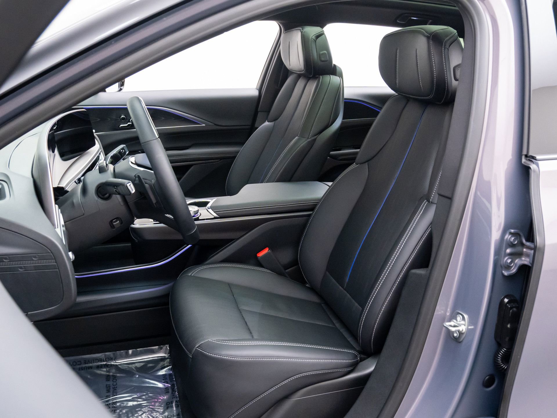 New 2026 Cadillac Lyriq Luxury image 18