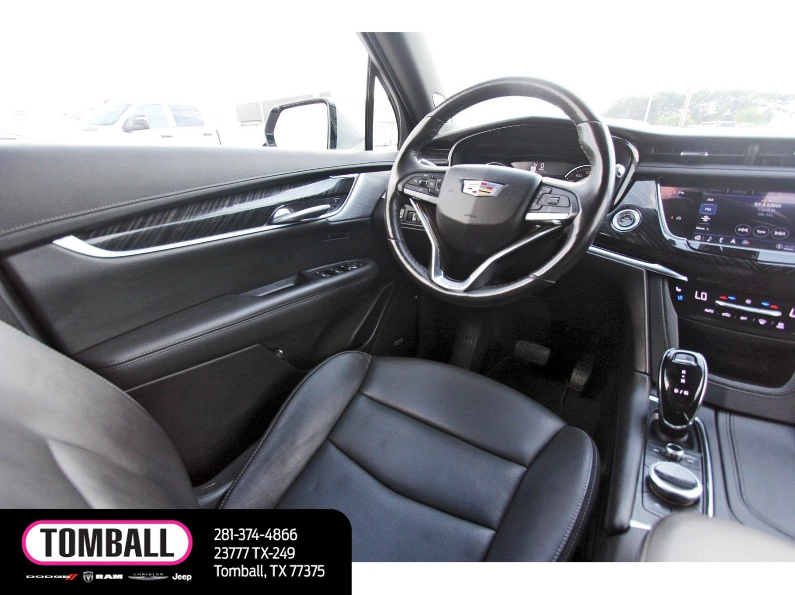 Used 2023 Cadillac XT6 Premium Luxury FWD image 9