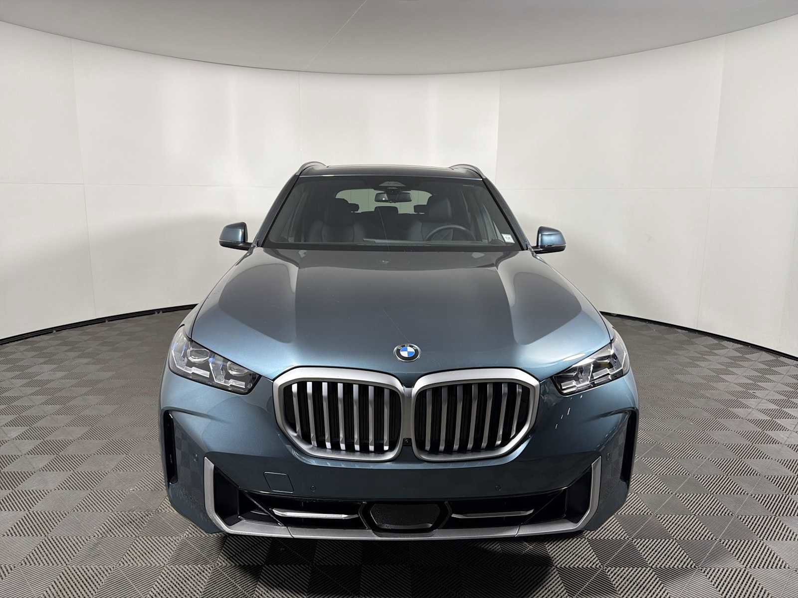New 2026 BMW X5 xDrive40i w/ Premium Package image 5
