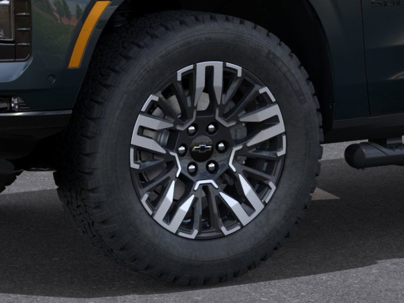 New 2026 Chevrolet Suburban Z71 w/ Comfort Package AWD/4WD image 9