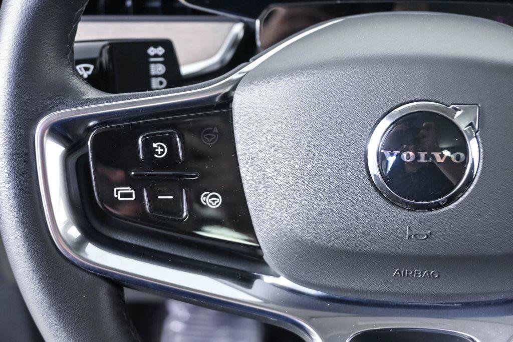 Certified 2025 Volvo EX90 Plus AWD/4WD image 12