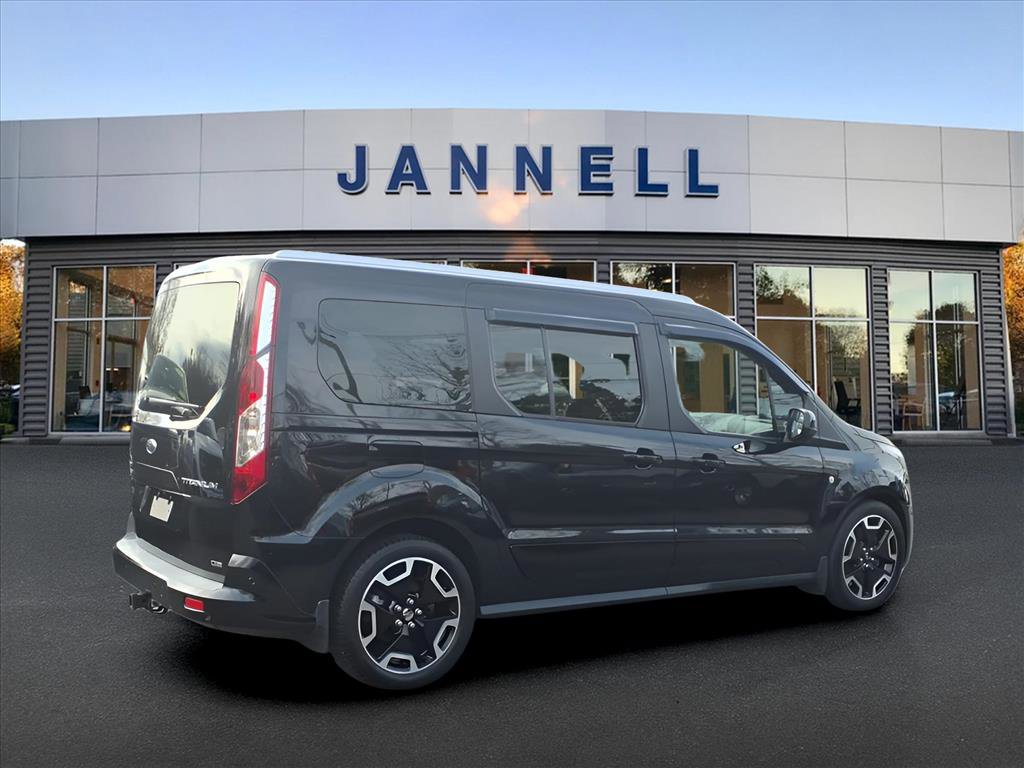 Used 2022 Ford Transit Connect Titanium w/ Trailer Tow Package image 4