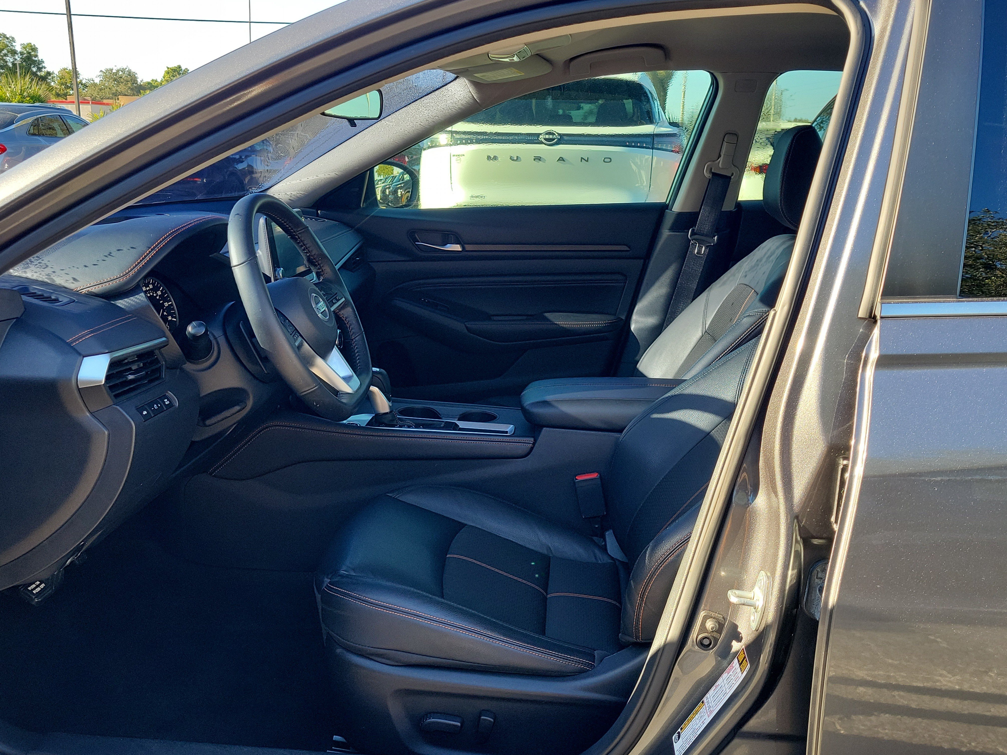 Used 2022 Nissan Altima 2.5 SR FWD image 18