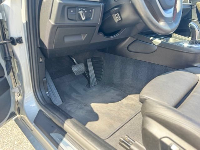 Used 2016 BMW 228i xDrive Convertible AWD/4WD image 32