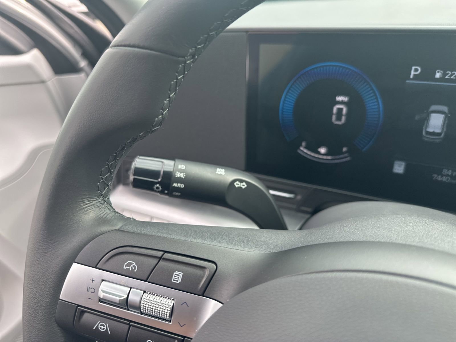 Used 2025 Hyundai Kona SEL image 17