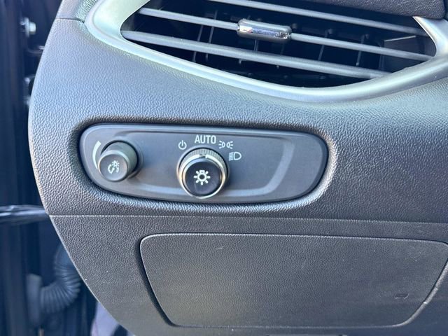 Used 2023 Chevrolet Malibu LT image 26