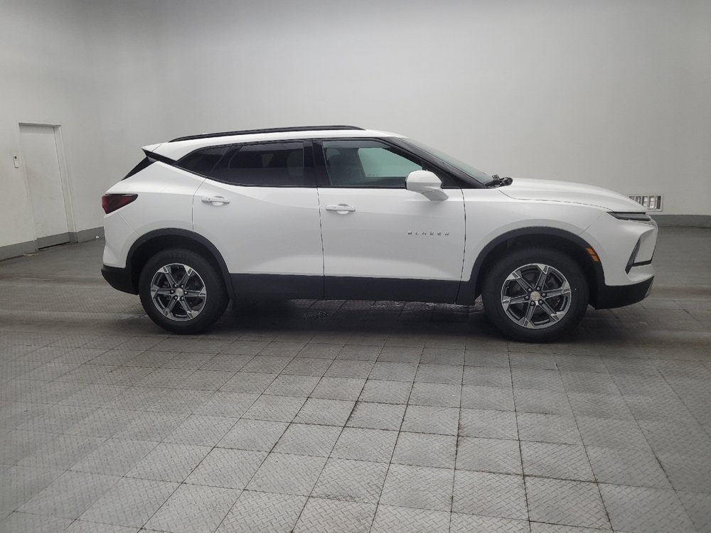 Used 2024 Chevrolet Blazer LT w/ Convenience Package FWD image 11